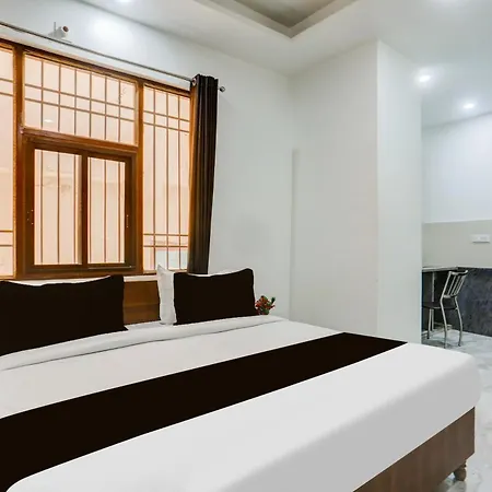 Hotel O Parl Crown-3